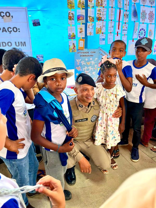 Caetité: Polícia Militar visita escola em Maniaçu — imagem 4
